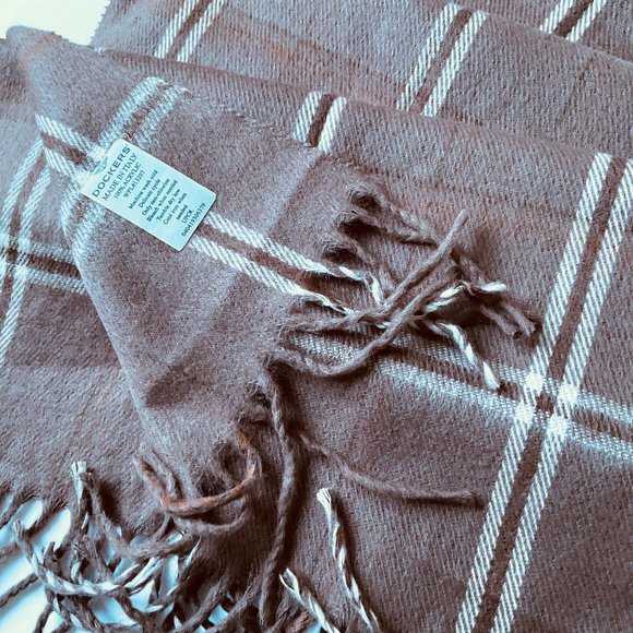 DOCKERS Men's Italian Long Window Pane Plaid Scarf NWOT - Picture 1 of 5